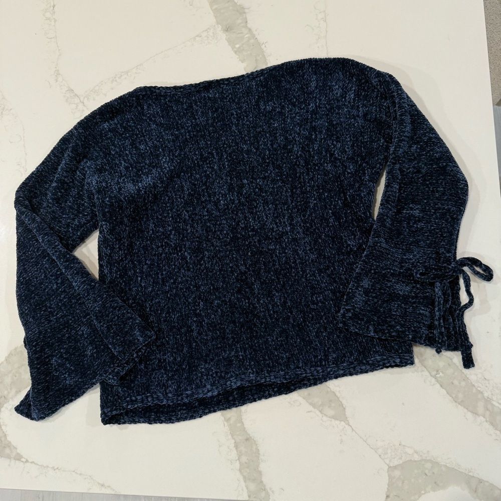 Sundance Samantha Chenille Bell Sleeve Pullover Sweater Women’s Small Dark Blue - Picture 8 of 8